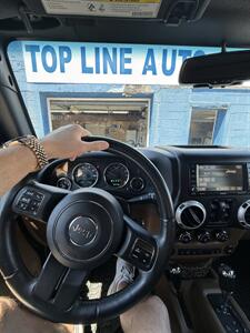 2013 Jeep Wrangler Unlimited Rubicon   - Photo 11 - Owensboro, KY 42303