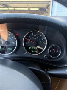 2013 Jeep Wrangler Unlimited Rubicon   - Photo 10 - Owensboro, KY 42303