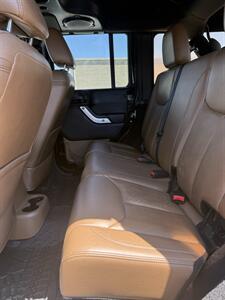 2013 Jeep Wrangler Unlimited Rubicon   - Photo 7 - Owensboro, KY 42303
