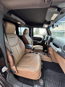 2013 Jeep Wrangler Unlimited Rubicon   - Photo 9 - Owensboro, KY 42303