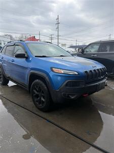 2017 Jeep Cherokee Trailhawk   - Photo 1 - Owensboro, KY 42303