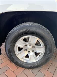 2017 Chevrolet Silverado 1500 LT   - Photo 12 - Owensboro, KY 42303