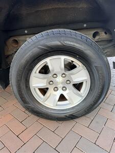 2017 Chevrolet Silverado 1500 LT   - Photo 13 - Owensboro, KY 42303