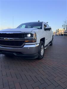 2017 Chevrolet Silverado 1500 LT   - Photo 2 - Owensboro, KY 42303