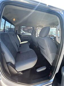 2019 RAM 1500 Classic SLT   - Photo 10 - Owensboro, KY 42303