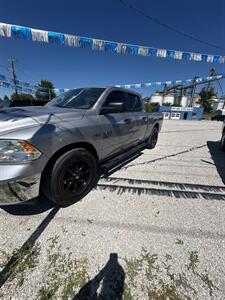 2019 RAM 1500 Classic SLT   - Photo 4 - Owensboro, KY 42303