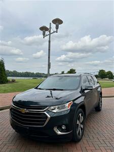2019 Chevrolet Traverse LT Leather   - Photo 2 - Owensboro, KY 42303
