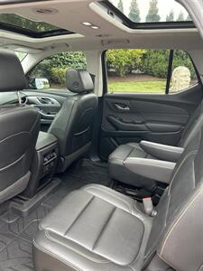 2019 Chevrolet Traverse LT Leather   - Photo 7 - Owensboro, KY 42303