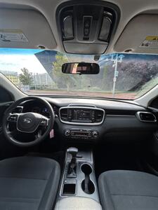 2019 Kia Sorento LX V6   - Photo 6 - Owensboro, KY 42303