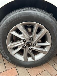 2020 Kia LX - Photo 9 - Owensboro, KY 42303