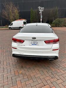 2020 Kia LX - Photo 4 - Owensboro, KY 42303