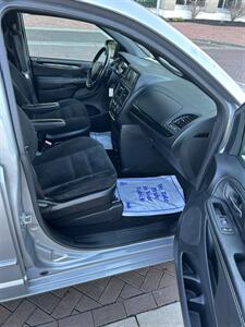 2015 Dodge Grand Caravan American Value Package - Photo 7 - Owensboro, KY 42303