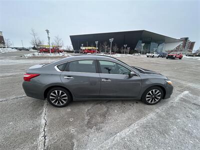 2017 Nissan Altima 2.5   - Photo 5 - Owensboro, KY 42303