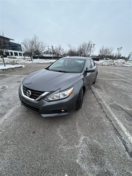 2017 Nissan Altima 2.5   - Photo 1 - Owensboro, KY 42303