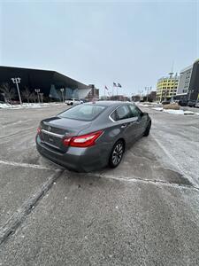 2017 Nissan Altima 2.5   - Photo 4 - Owensboro, KY 42303