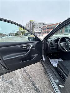 2017 Nissan Altima 2.5   - Photo 20 - Owensboro, KY 42303
