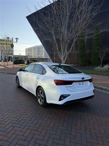 2021 Kia Forte LXS - Photo 7 - Owensboro, KY 42303