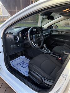 2021 Kia Forte LXS - Photo 9 - Owensboro, KY 42303