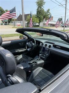 2021 Ford Mustang EcoBoost - Photo 15 - Owensboro, KY 42303