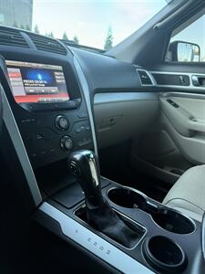 2015 Ford Explorer XLT   - Photo 8 - Owensboro, KY 42303