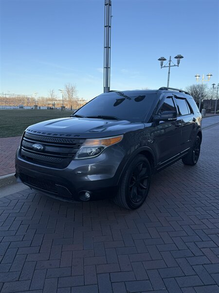 2015 Ford Explorer XLT   - Photo 1 - Owensboro, KY 42303