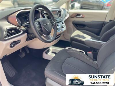 2023 Chrysler Voyager L Wheelchair Van  BraunAbility Manual Rear Entry - Photo 6 - Sarasota, FL 34232