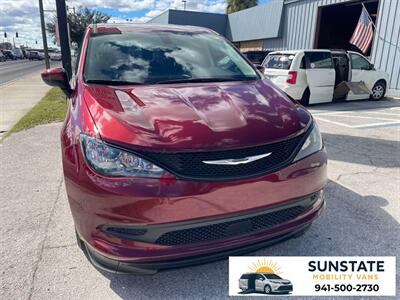 2022 Chrysler Voyager LX Wheelchair Van  BraunAbility Chrysler Foldout XT - Photo 2 - Sarasota, FL 34232