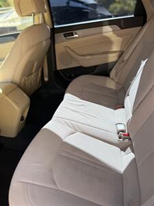 2015 Hyundai SONATA SE   - Photo 22 - Reseda, CA 91335