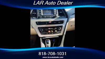 2015 Hyundai SONATA SE   - Photo 12 - Reseda, CA 91335