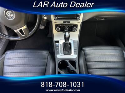 2012 Volkswagen CC R-Line PZEV   - Photo 18 - Reseda, CA 91335