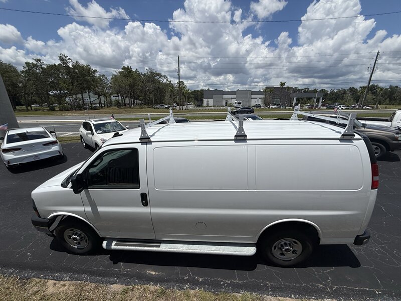 2025 GMC Savana 2500 - Photo 4 - Lecanto, FL 34461