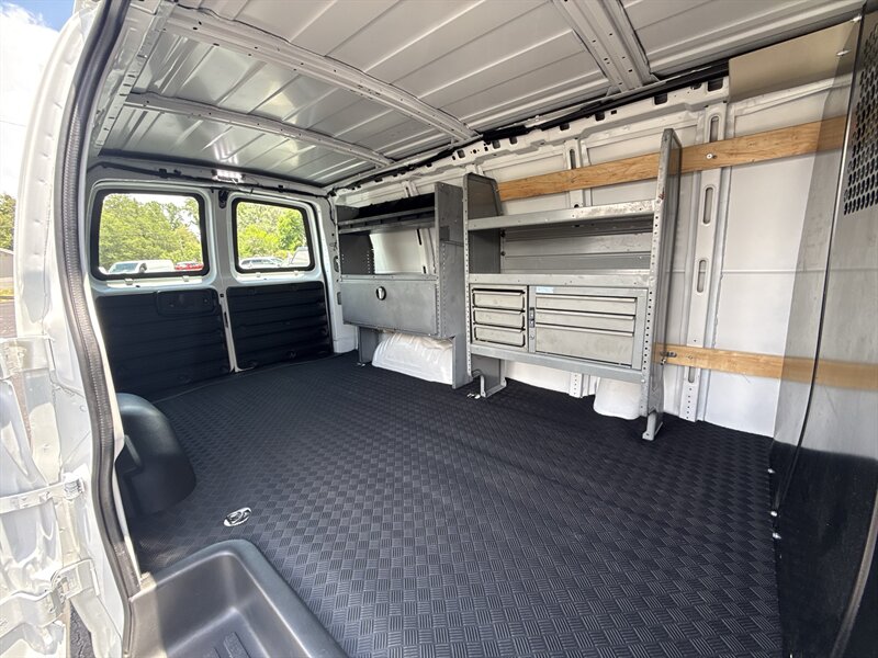 2025 GMC Savana 2500 - Photo 25 - Lecanto, FL 34461