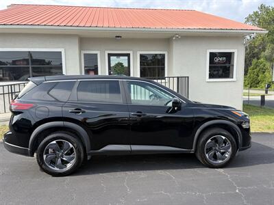 2024 Nissan Rogue SV   - Photo 4 - Lecanto, FL 34461