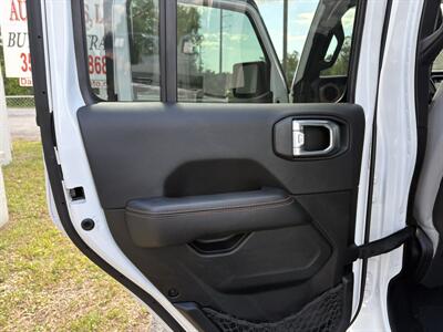 2022 Jeep Gladiator Mojave   - Photo 23 - Lecanto, FL 34461
