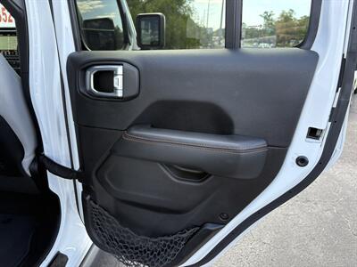 2022 Jeep Gladiator Mojave   - Photo 22 - Lecanto, FL 34461