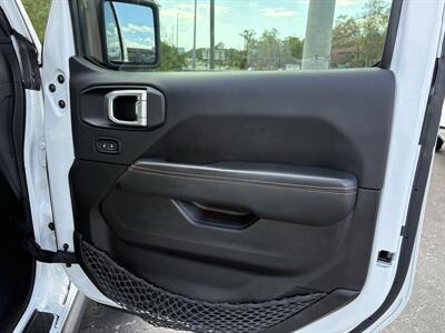 2022 Jeep Gladiator Mojave   - Photo 17 - Lecanto, FL 34461