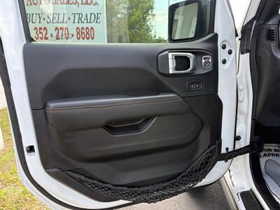 2022 Jeep Gladiator Mojave   - Photo 7 - Lecanto, FL 34461