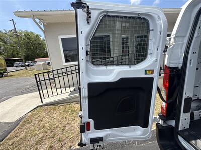 2019 Ford Transit 150 Low Roof   - Photo 31 - Lecanto, FL 34461