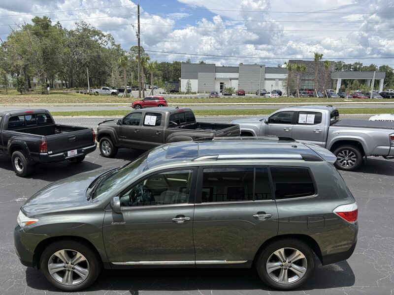 2013 Toyota Highlander 4WD V6 Limited - Photo 6 - Lecanto, FL 34461