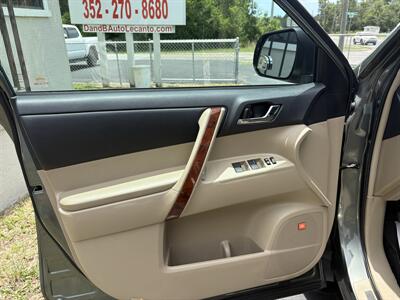 2013 Toyota Highlander 4WD V6 Limited - Photo 7 - Lecanto, FL 34461