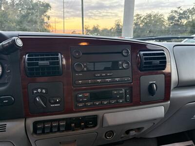 2006 Ford F-350 Super Duty XL XL 4dr Crew Cab   - Photo 11 - Lecanto, FL 34461