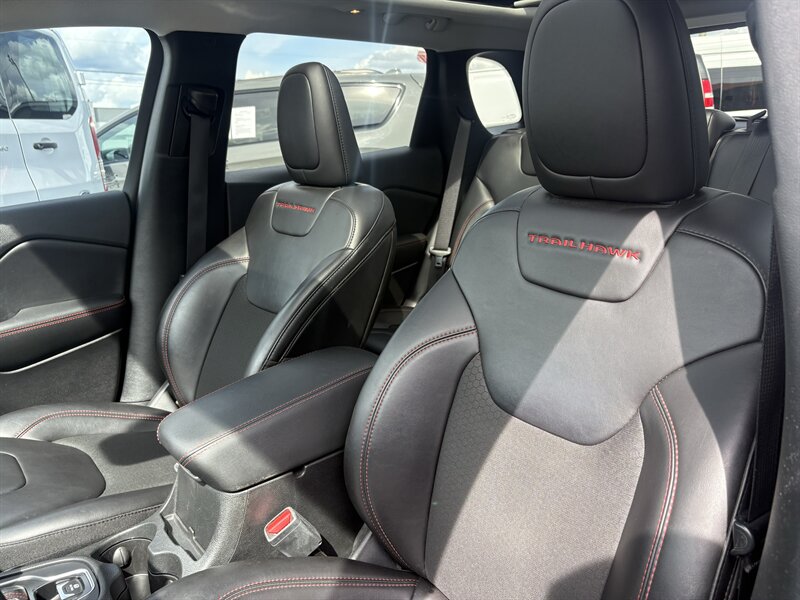 2021 Jeep Cherokee Trailhawk - Photo 9 - Lecanto, FL 34461