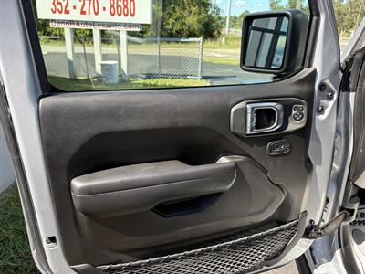 2024 Jeep Wrangler Willys 4xe   - Photo 11 - Lecanto, FL 34461
