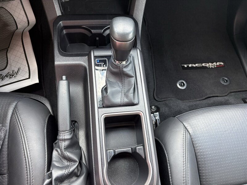 2022 Toyota Tacoma TRD Sport - Photo 16 - Lecanto, FL 34461