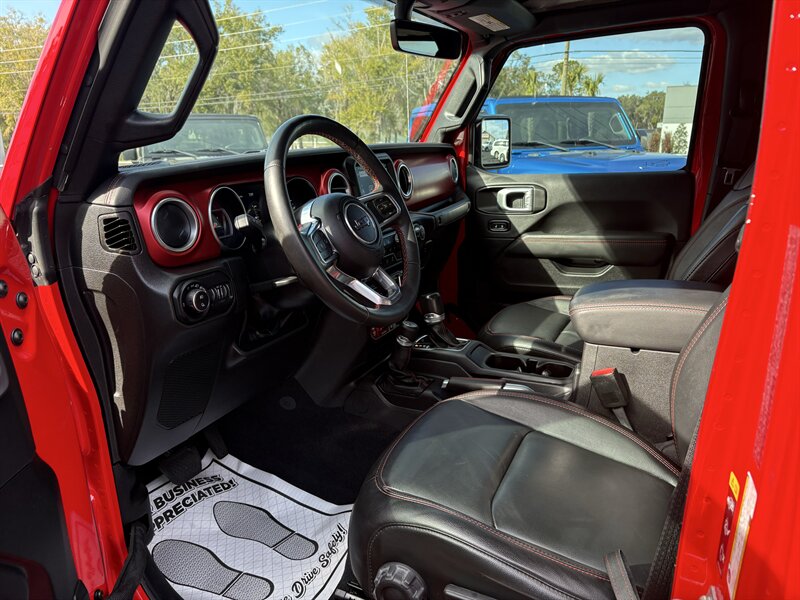 2022 Jeep Gladiator Rubicon - Photo 8 - Lecanto, FL 34461