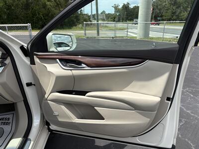 2013 Cadillac XTS Luxury Collection   - Photo 17 - Lecanto, FL 34461