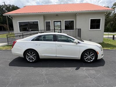 2013 Cadillac XTS Luxury Collection   - Photo 5 - Lecanto, FL 34461