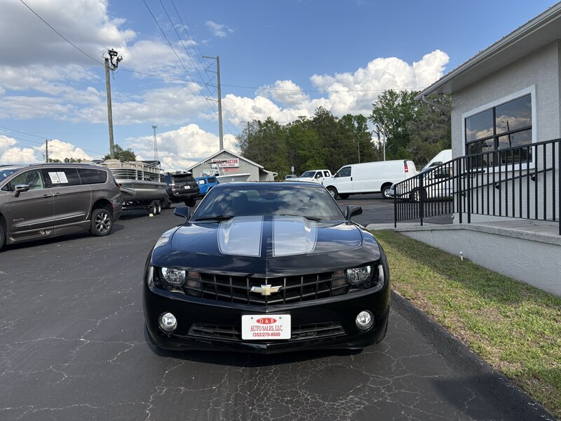 2011 Chevrolet Camaro 2LT - Photo 2 - Lecanto, FL 34461