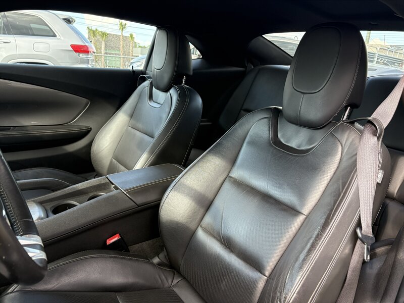 2011 Chevrolet Camaro 2LT - Photo 11 - Lecanto, FL 34461