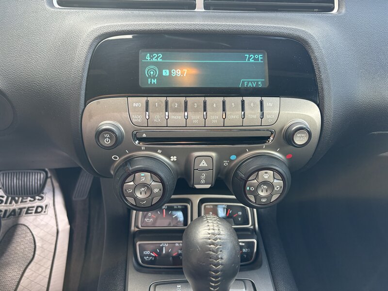 2011 Chevrolet Camaro 2LT - Photo 13 - Lecanto, FL 34461